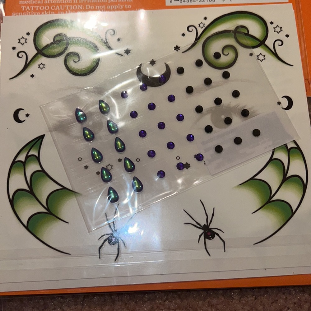 6- NWT Face Tattoo & Gem Kit